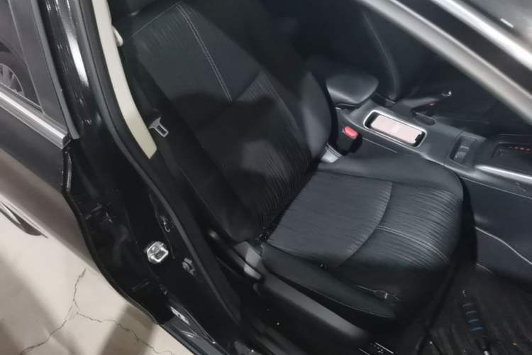 Used Nissan Sylphy 2022 Classic 1.6XE CVT Comfort Edition Right Front Seat