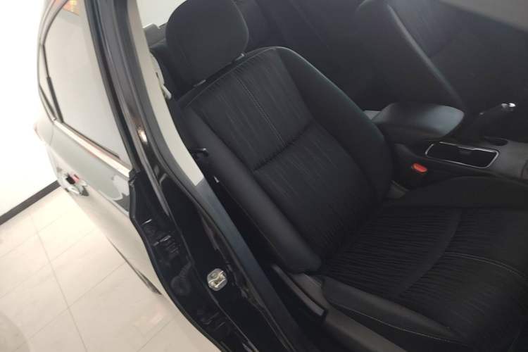 Used Nissan Sylphy 2022 Classic 1.6XE CVT Comfort Edition Right Front Seat