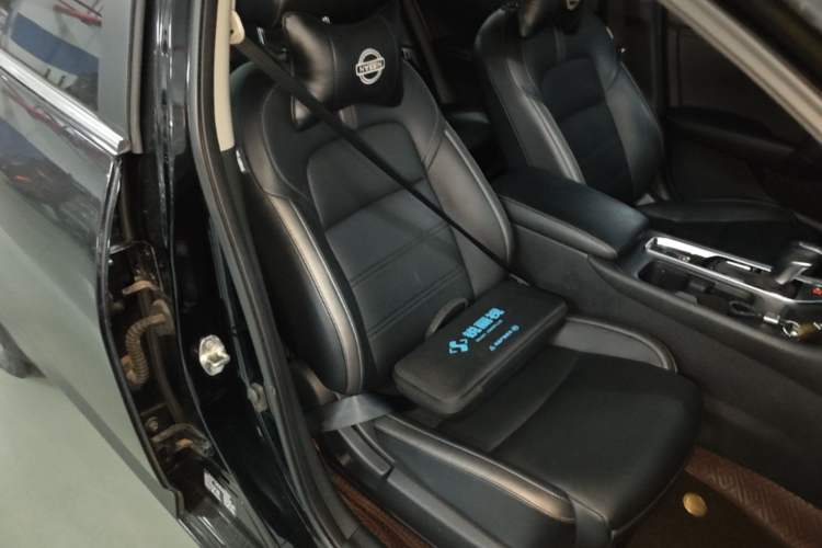 Used Nissan Sylphy 2022 1.6L XL CVT Enjoyment Edition Right Front Seat