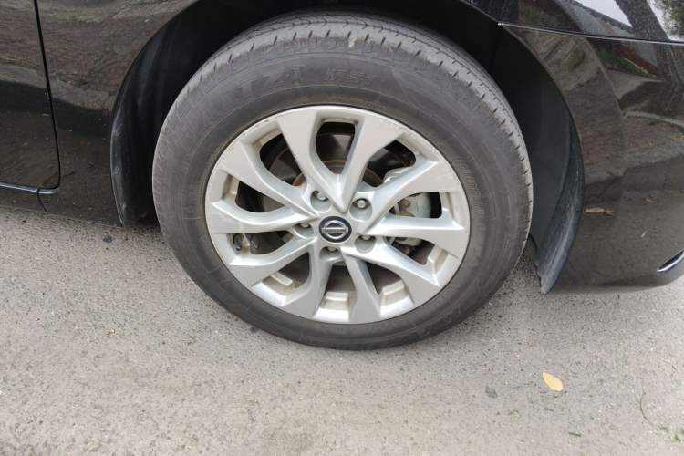 Used Nissan Sylphy 2022 Revised Version Classic 1.6XL CVT Luxury Edition Right Front Wheel Hub