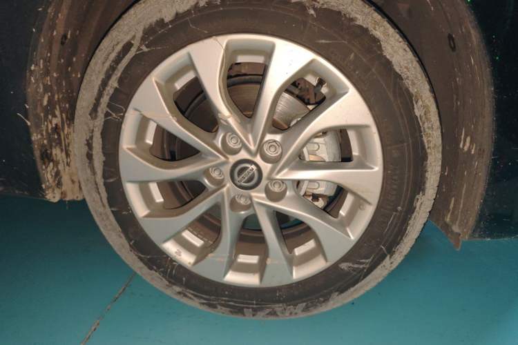 Used Nissan Sylphy 2022 Classic 1.6XE CVT Comfort Edition Right Front Wheel Hub