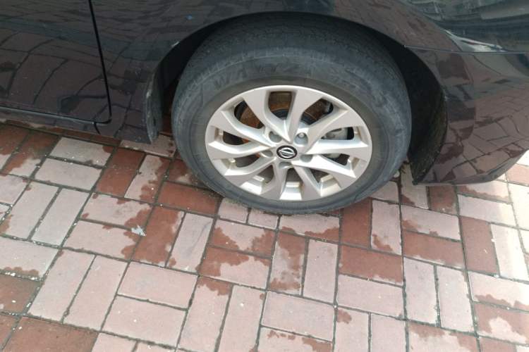 Used Nissan Sylphy 2022 Classic 1.6XE CVT Comfort Edition Right Front Wheel Hub