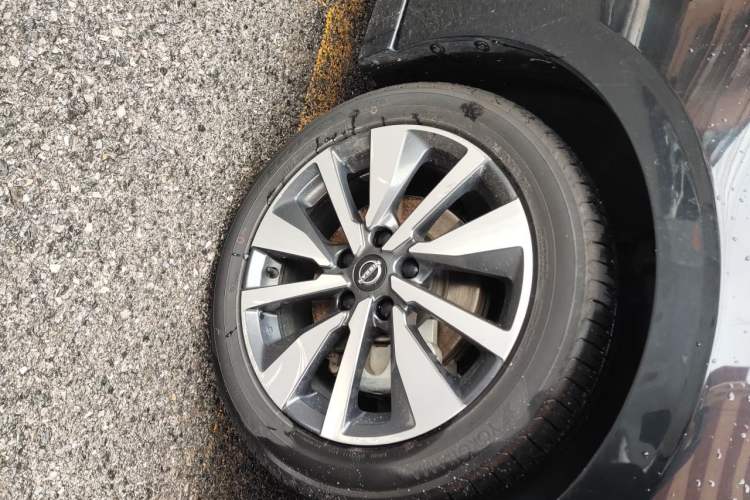 Used Nissan Sylphy 2022 All-Electric e-POWER Version with Large Display Right Front Wheel Hub