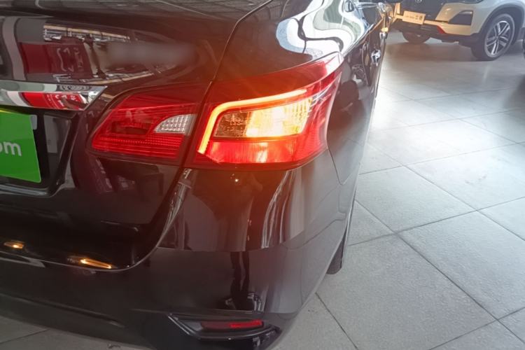 Used Nissan Sylphy 2022 Classic 1.6XL CVT Luxury Edition Right Rear Taillight
