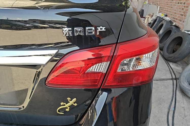 Used Nissan Sylphy 2022 Classic 1.6XL CVT Luxury Edition Right Rear Taillight