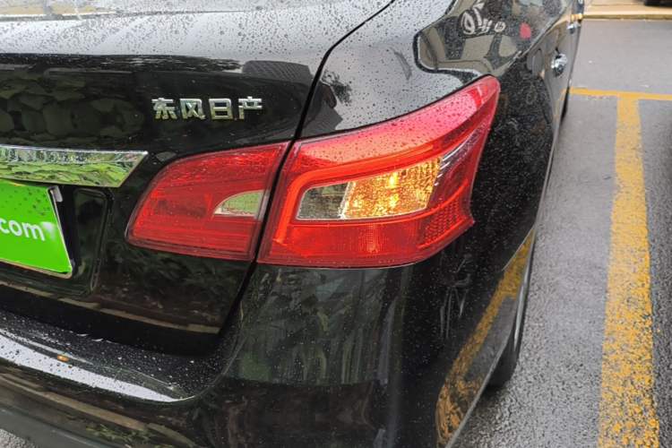 Used Nissan Sylphy 2022 Classic 1.6XL CVT Luxury Edition Right Rear Taillight