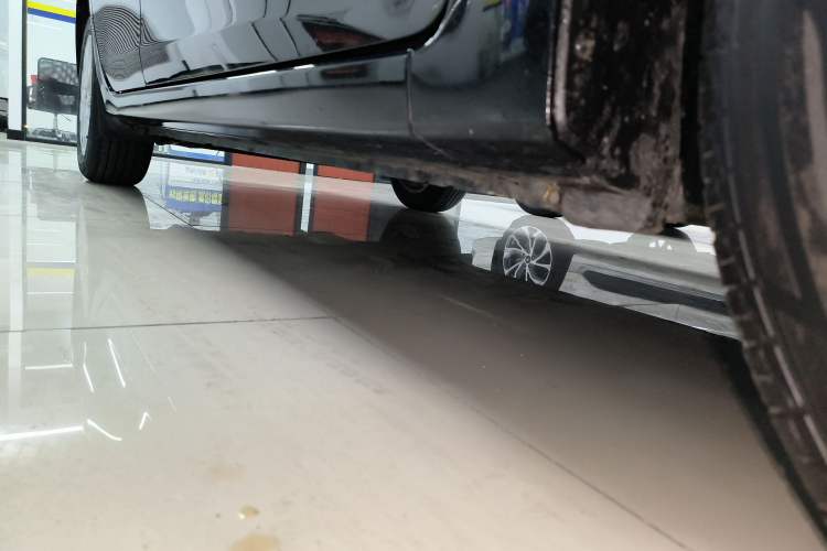 Used Nissan Sylphy 2022 Classic 1.6XL CVT Luxury Edition Right Side Sill