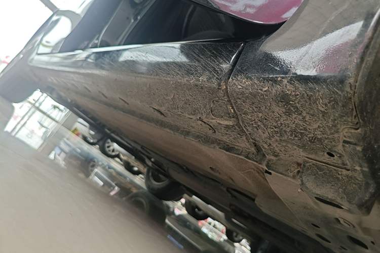 Used Nissan Sylphy 2022 Classic 1.6XL CVT Luxury Edition Right Side Sill