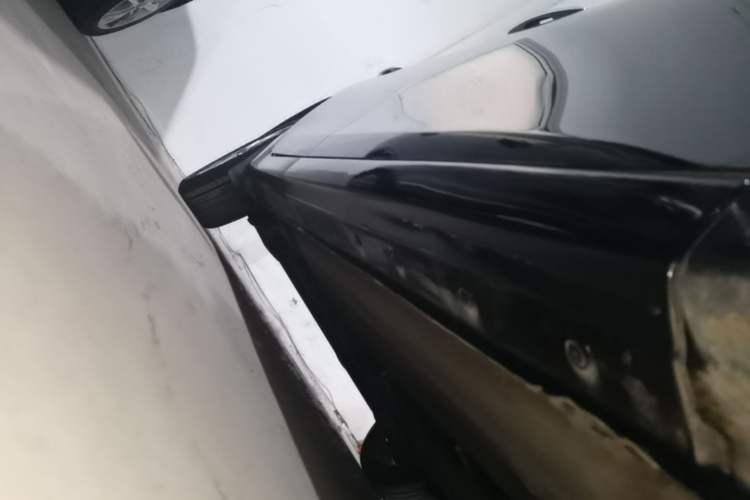 Used Nissan Sylphy 2022 Classic 1.6XE CVT Comfort Edition Right Side Sill