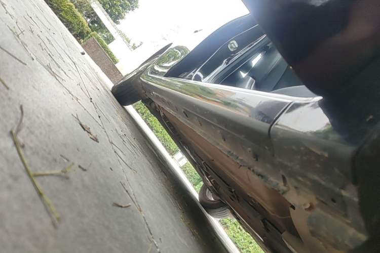 Used Nissan Sylphy 2022 Classic 1.6XE CVT Comfort Edition Right Side Sill