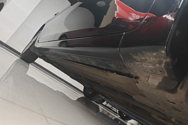 Used Nissan Sylphy 2022 Classic 1.6XE CVT Comfort Edition Right Side Sill