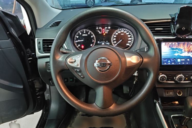 Used Nissan Sylphy 2022 Classic 1.6XL CVT Luxury Edition Steering Wheel