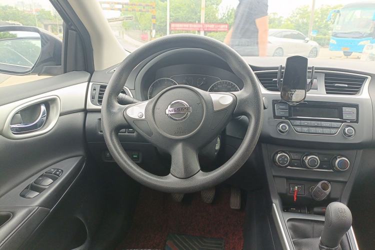 Used Nissan Sylphy 2022 Classic 1.6XE Manual Comfort Edition Steering Wheel