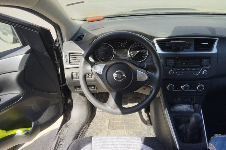 Used Nissan Sylphy 2022 Classic 1.6XE Manual Comfort Edition Steering Wheel