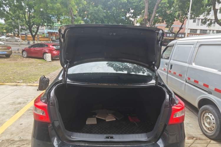 Used Nissan Sylphy 2022 Classic 1.6XE CVT Comfort Edition Trunk