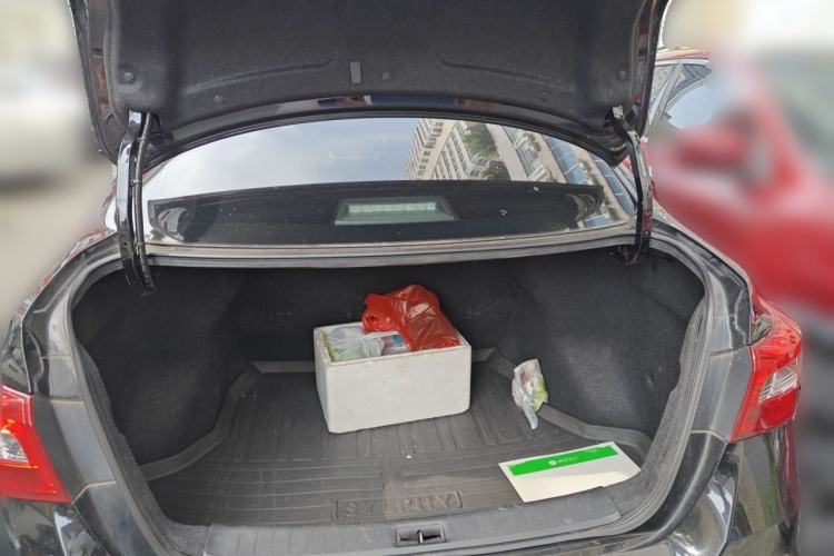 Used Nissan Sylphy 2022 Classic 1.6XE CVT Comfort Edition Trunk
