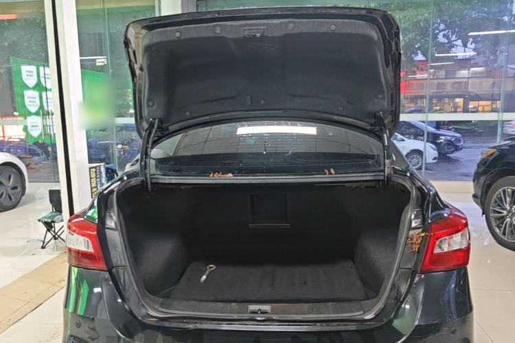 Used Nissan Sylphy 2022 Classic 1.6XL CVT Luxury Edition Trunk