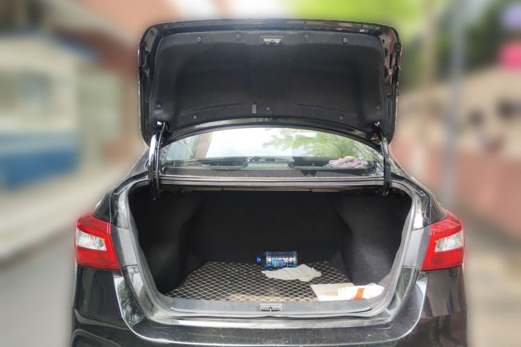 Used Nissan Sylphy 2022 Classic 1.6XE CVT Comfort Edition Trunk