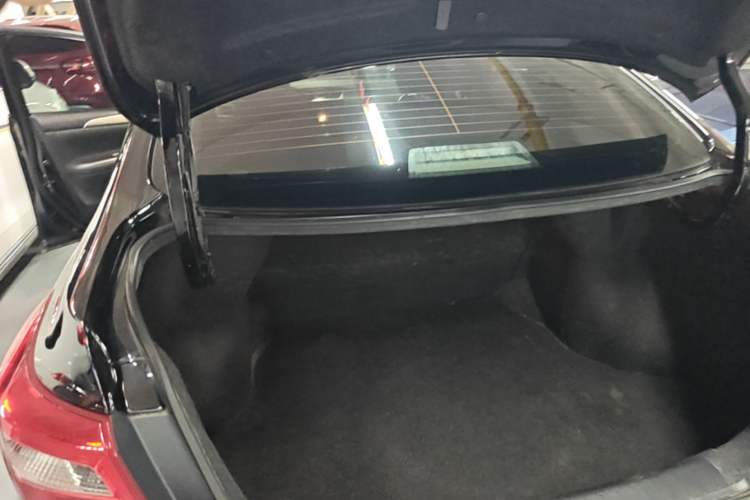 Used Nissan Sylphy 2022 Classic 1.6XE CVT Comfort Edition Trunk