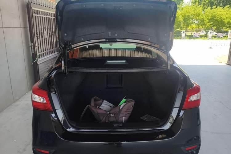 Used Nissan Sylphy 2022 Classic 1.6XL CVT Luxury Edition Trunk