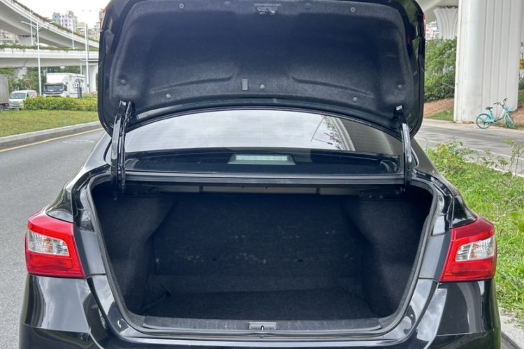 Used Nissan Sylphy 2022 Classic 1.6XE CVT Comfort Edition Trunk