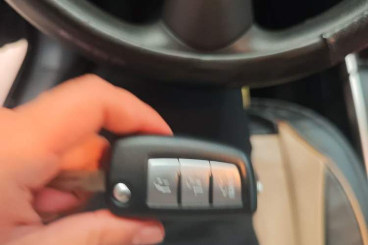 Used Nissan Sylphy 2022 Classic 1.6XE CVT Comfort Edition Vehicle Key