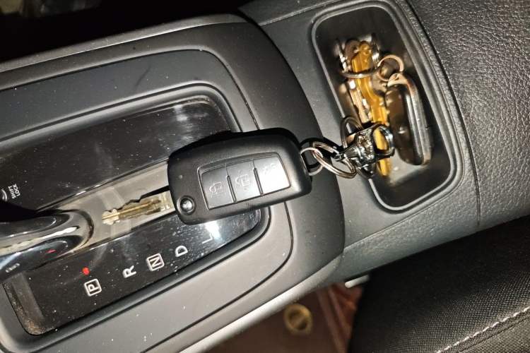 Used Nissan Sylphy 2022 Classic 1.6XE CVT Comfort Edition Vehicle Key