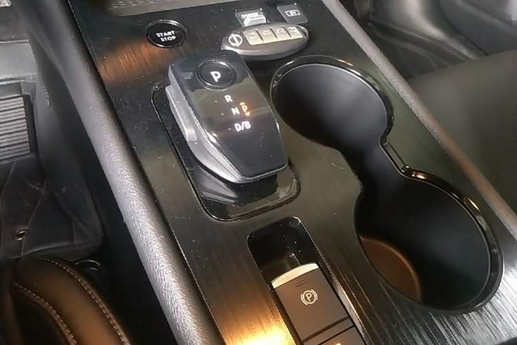 Used Nissan Sylphy 2022 e-POWER MAX with Advanced Electric Drive Autopilot Gear Lever