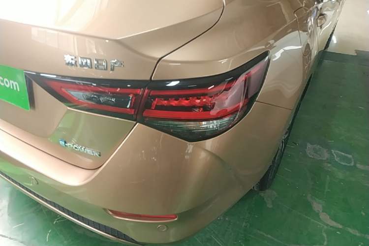 Used Nissan Sylphy 2022 e-POWER MAX with Advanced Electric Drive Autopilot Right Rear Taillight