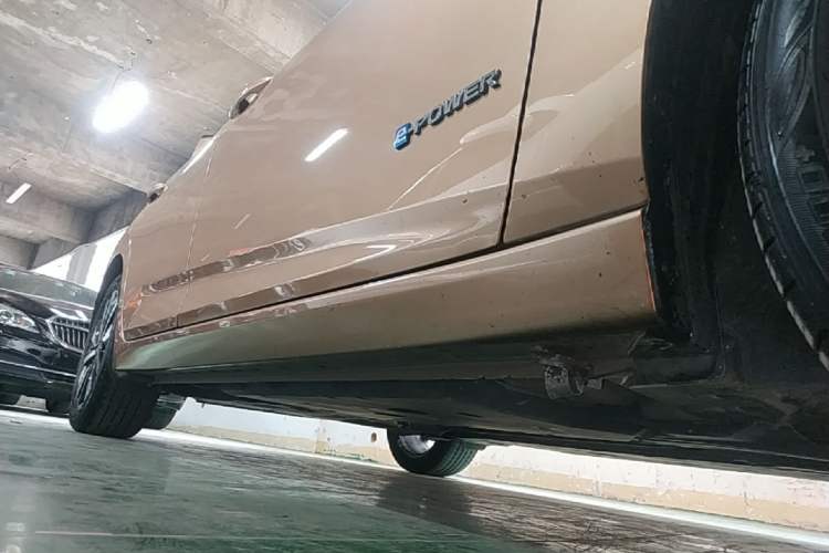 Used Nissan Sylphy 2022 e-POWER MAX with Advanced Electric Drive Autopilot Right Side Sill