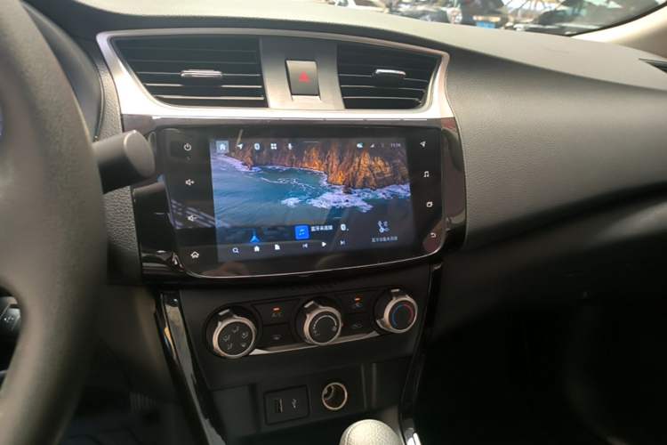 Used Nissan Sylphy 2022 Revised Version Classic 1.6XL CVT Luxury Edition Audio And AC Panel