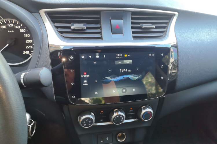Used Nissan Sylphy 2022 Classic 1.6XL CVT Luxury Edition Audio And AC Panel