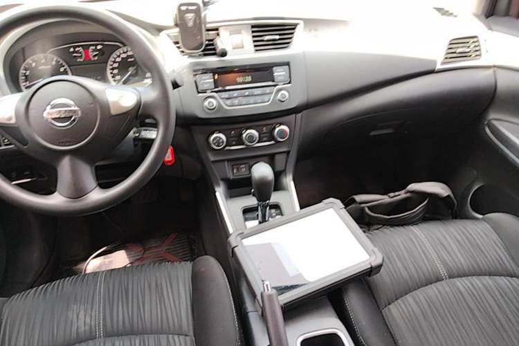 Used Nissan Sylphy 2022 Classic 1.6XE CVT Comfort Edition Audio And AC Panel