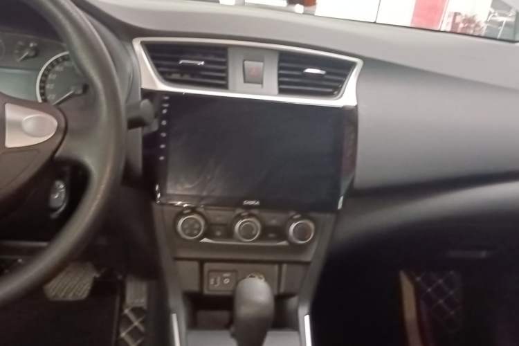 Used Nissan Sylphy 2022 Classic 1.6XE CVT Comfort Edition Audio And AC Panel