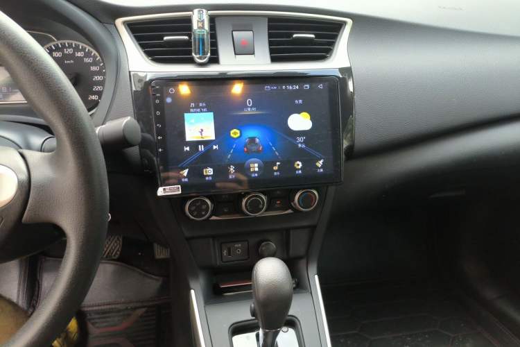 Used Nissan Sylphy 2022 Classic 1.6XE CVT Comfort Edition Audio And AC Panel