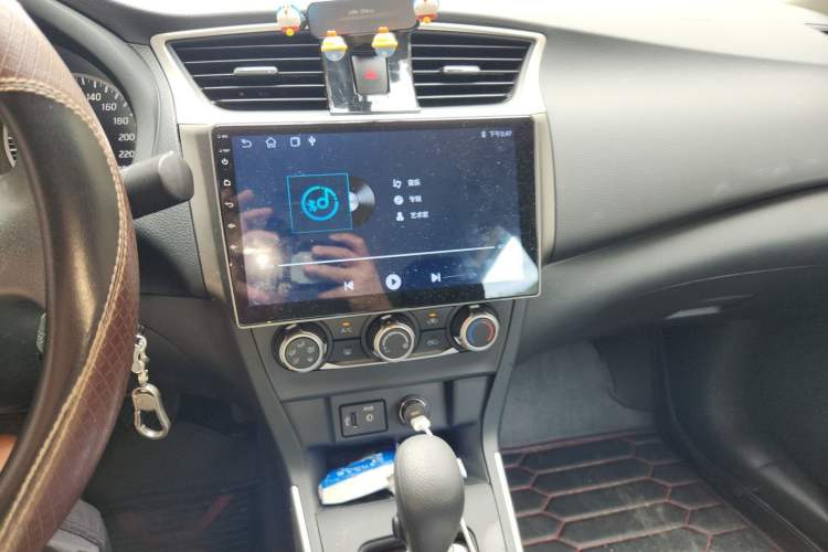 Used Nissan Sylphy 2022 Classic 1.6XE CVT Comfort Edition Audio And AC Panel