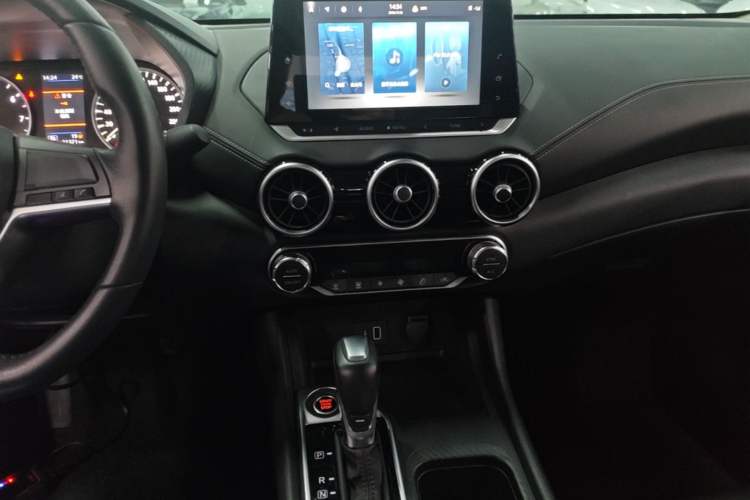 Used Nissan Sylphy 2022 1.6L XL CVT Enjoyment Edition Audio And AC Panel
