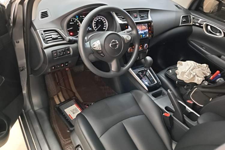 Used Nissan Sylphy 2022 Classic 1.6XL CVT Luxury Edition Center Console