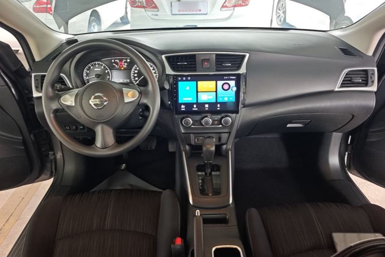 Used Nissan Sylphy 2022 Classic 1.6XE CVT Comfort Edition Center Console