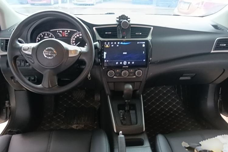Used Nissan Sylphy 2022 Classic 1.6XE CVT Comfort Edition Center Console
