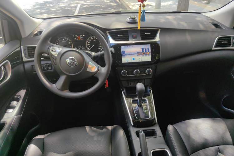 Used Nissan Sylphy 2022 Classic 1.6XL CVT Luxury Edition Center Console