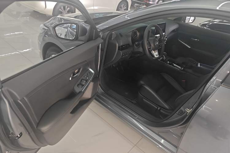 Used Nissan Sylphy 2022 1.6L XL CVT Enjoyment Edition Driver Seat