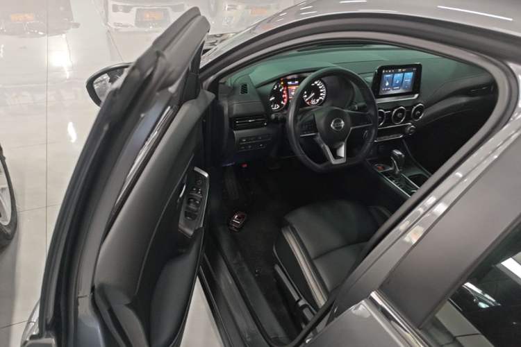 Used Nissan Sylphy 2022 1.6L XL CVT Enjoyment Edition Driver Seat
