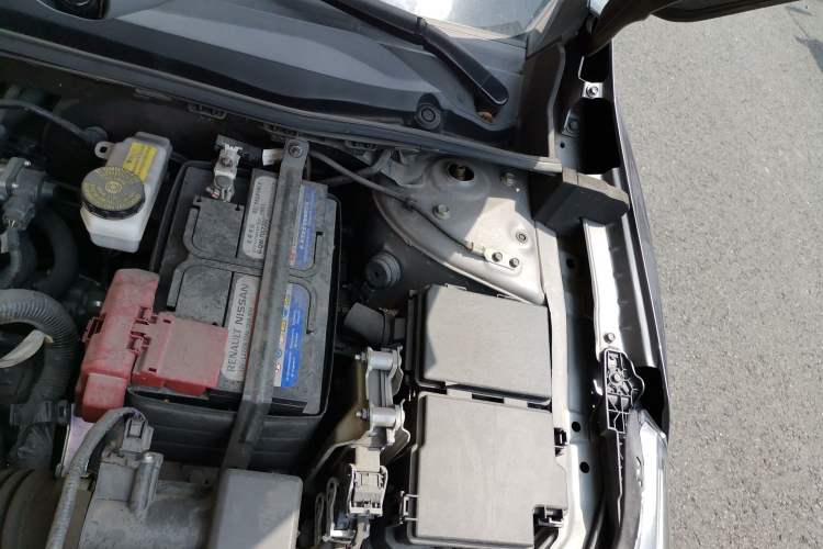 Used Nissan Sylphy 2022 1.6L XL CVT Enjoyment Edition Engine Bay Left