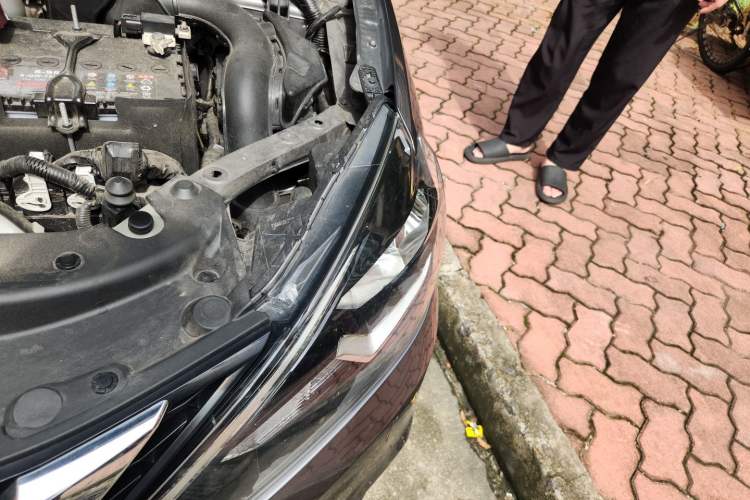 Used Nissan Sylphy 2022 Classic 1.6XE CVT Comfort Edition Engine Bay Left