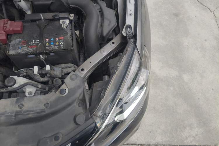 Used Nissan Sylphy 2022 Classic 1.6XE CVT Comfort Edition Engine Bay Left