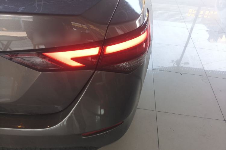 Used Nissan Sylphy 2022 1.6L XL CVT Enjoyment Edition Exterior 3