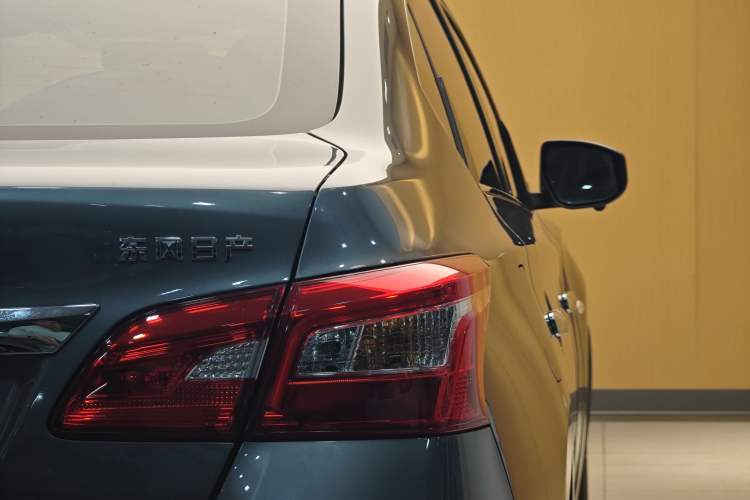Used Nissan Sylphy 2022 Classic 1.6XE CVT Comfort Edition Exterior 4