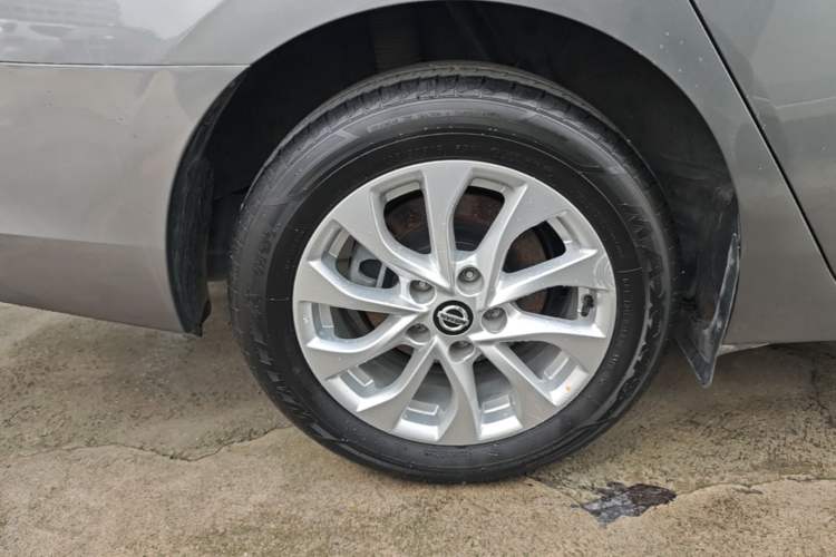 Used Nissan Sylphy 2022 Classic 1.6XL CVT Luxury Edition Exterior 5