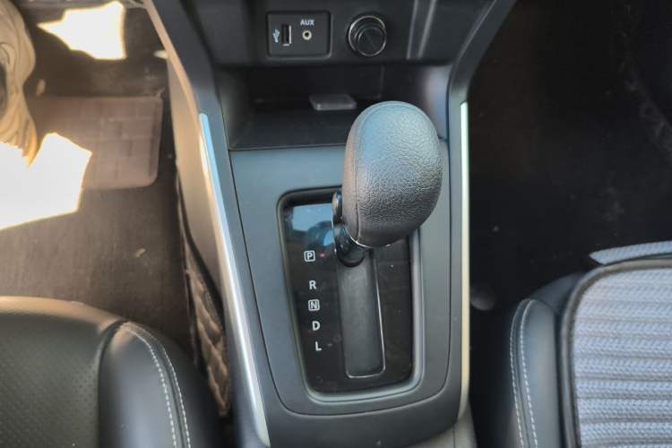 Used Nissan Sylphy 2022 Classic 1.6XE CVT Comfort Edition Gear Lever